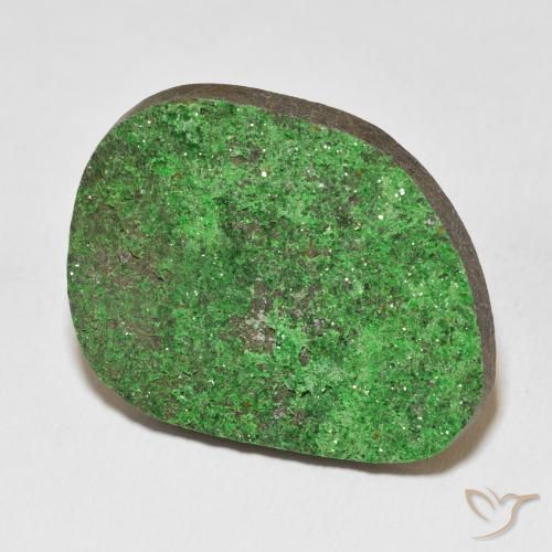 Uvarovite Granato Drusy Verde brillante naturale da 49.54 ct, Taglio a fantasia, Opaco