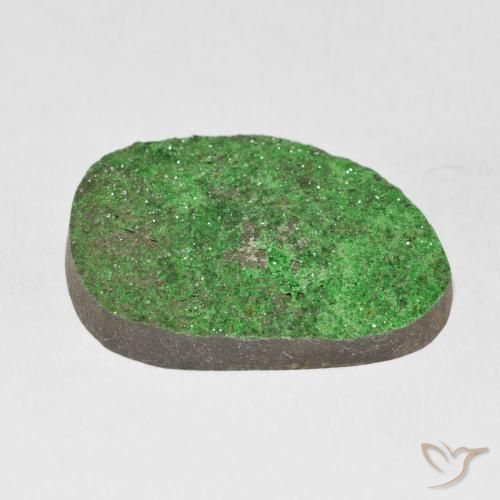 Uvarovite Granato Drusy Verde brillante naturale da 49.54 ct, Taglio a fantasia, Opaco