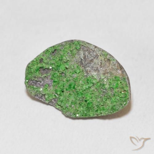 Uvarovite Granato Drusy Verde elettrico naturale da 10.37 ct, Taglio a fantasia, Opaco