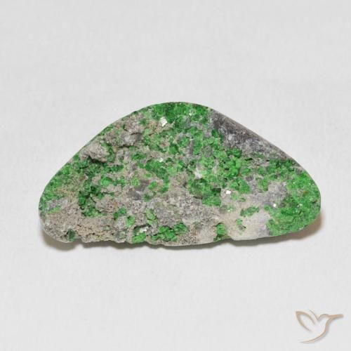18.60ct Naturale Deep Earthy Green Uvarovite Granato Drusy, Taglio a fantasia, Opaco
