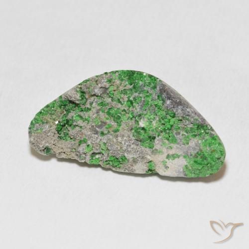Uvarovite Granato Drusy Deep Earthy Green naturale da 18.60 ct, Taglio a fantasia, Opaco