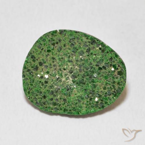 7.35ct Naturale Deep Earthy Green Uvarovite Granato Drusy, Taglio a fantasia, Opaco