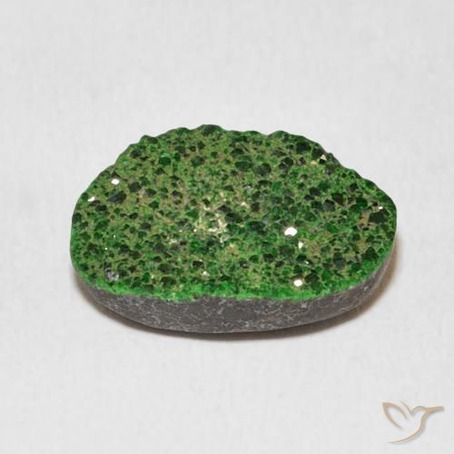 Uvarovite Granato Drusy Deep Earthy Green naturale da 7.35 ct, Taglio a fantasia, Opaco