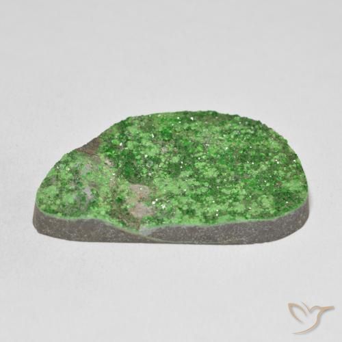 Uvarovite Granato Drusy Verde lime naturale da 59.54 ct, Taglio a fantasia, Opaco