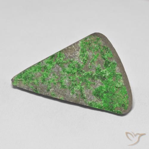 Uvarovite Granato Drusy Verde lime naturale da 54.05 ct, Taglio a fantasia, Opaco