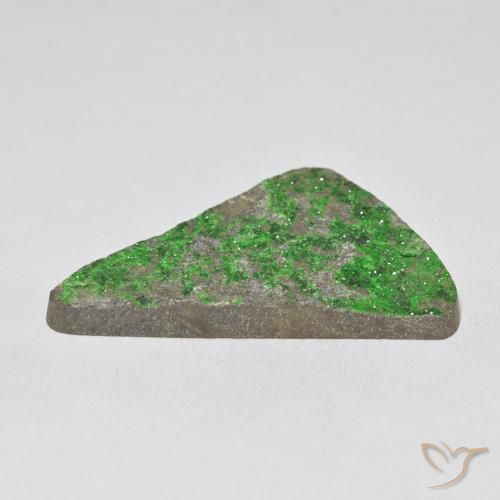 Uvarovite Granato Drusy Verde lime naturale da 54.05 ct, Taglio a fantasia, Opaco