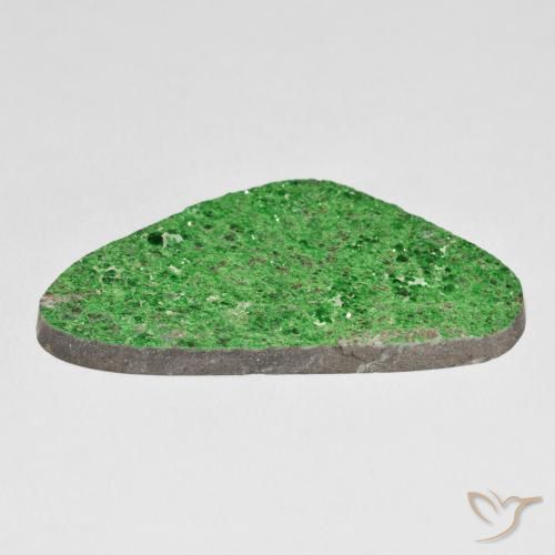 Uvarovite Granato Drusy Trifoglio verde naturale da 56.13 ct, Taglio a fantasia, Opaco