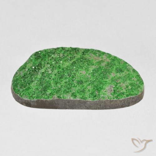 Uvarovite Granato Drusy Verde lime naturale da 51.56 ct, Taglio a fantasia, Opaco
