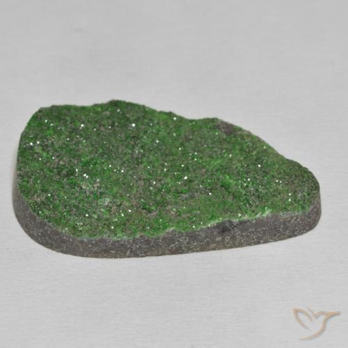 Uvarovite Granato Drusy Verde Pino naturale da 52.11 ct, Taglio a fantasia, Opaco