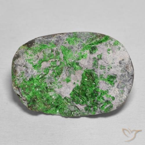 24.70ct Naturale Verde lime Uvarovite Granato Drusy, Ovale, Opaco
