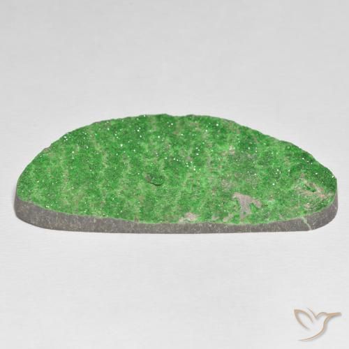 Uvarovite Granato Drusy Verde elettrico naturale da 62.25 ct, Taglio a fantasia, Opaco