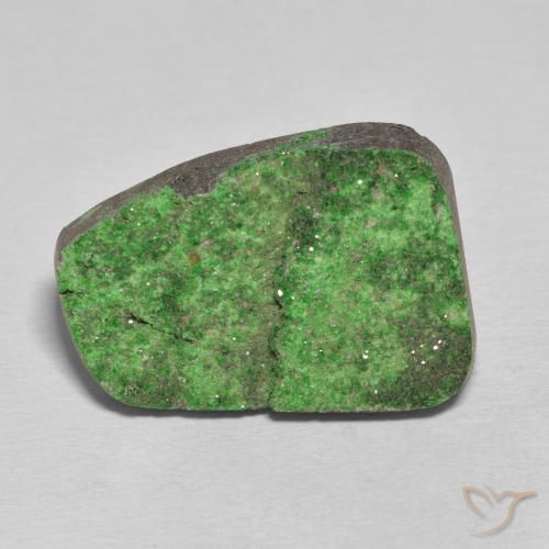 37.20ct Naturale Verde Pino Uvarovite Granato Drusy, Taglio a fantasia, Opaco