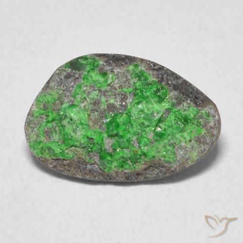 4.88ct Naturale Verde lime Uvarovite Granato Drusy, Taglio a fantasia, Opaco