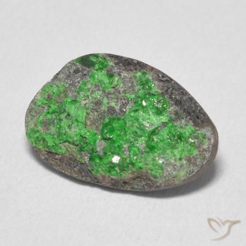 Uvarovite Granato Drusy Verde lime naturale da 4.88 ct, Taglio a fantasia, Opaco