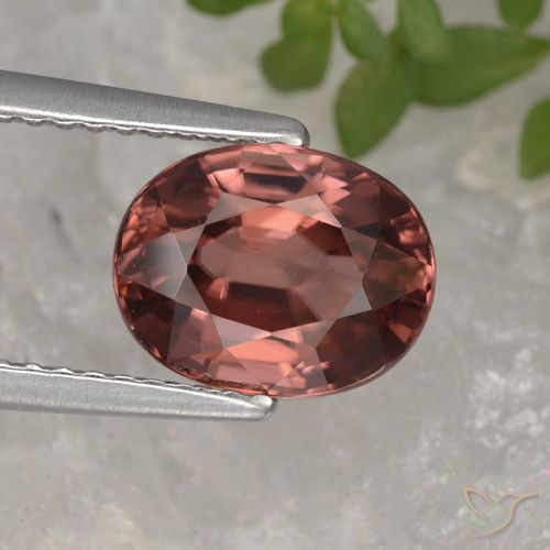 3.30ct Naturale Vino rosso Zircone, Ovale, VVS
