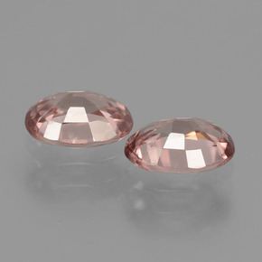 Zircone naturale rosa da  ct, taglio ovale, VS